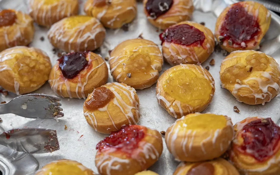 A plate of danishes.