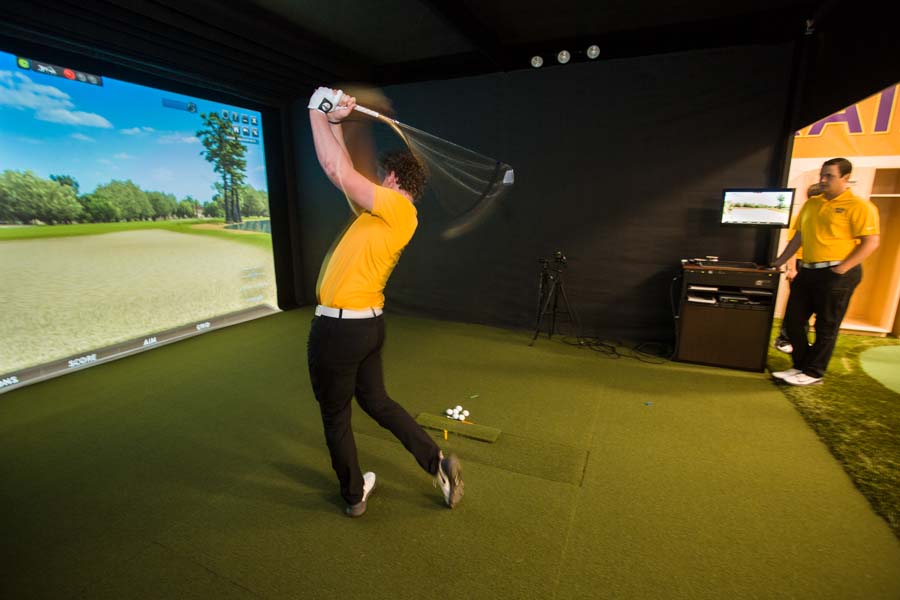 Knox Launches New Golf Center - Knox College