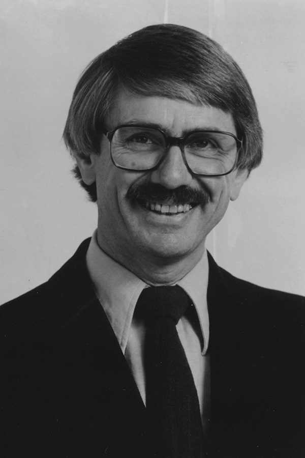 DUANE (DEWEY) MOORE, PROFESSOR OF GEOLOGY